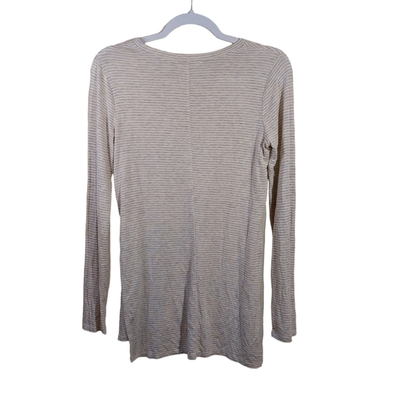 ATHLETA LADIES LONG SLEEVE STRIPED ACTIVE TOP- XS - Picture 3 of 6